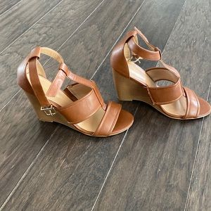 Express Wedge Shoe